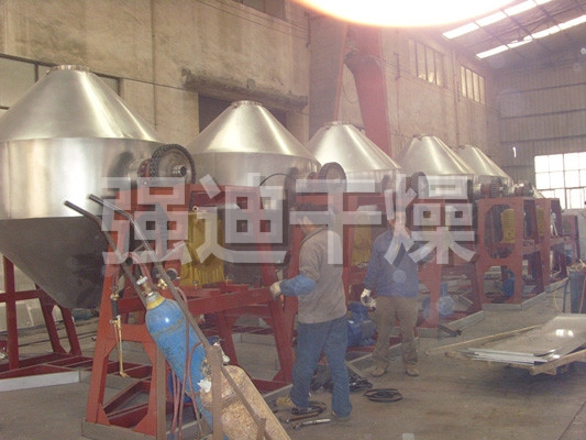 Special dryer for lithium phosphate lithium-ion